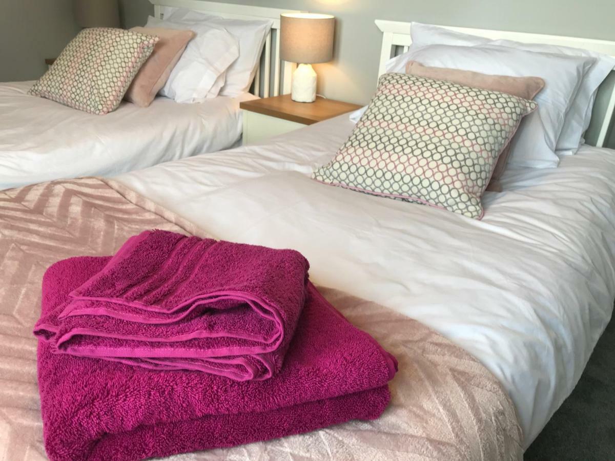 Hunters Lodge Exeter, Free Parking, Country Views, Great Wi-Fi, Large Garden Poltimore Екстериор снимка