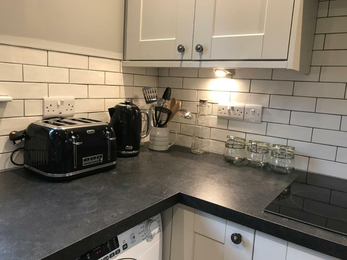 Hunters Lodge Exeter, Free Parking, Country Views, Great Wi-Fi, Large Garden Poltimore Екстериор снимка